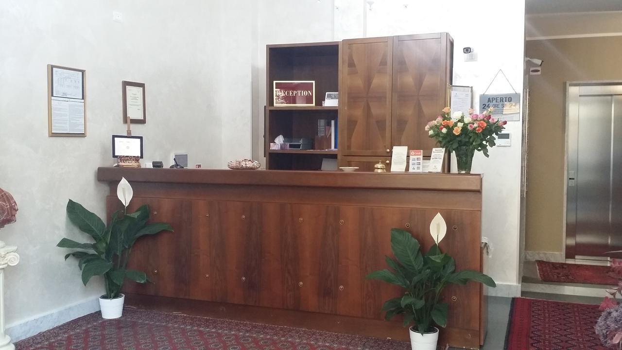Hotel Giulio Cesare Турин Экстерьер фото